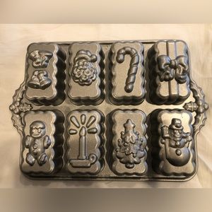 Nordic Ware Holiday Mini Loaf pan (brand new)